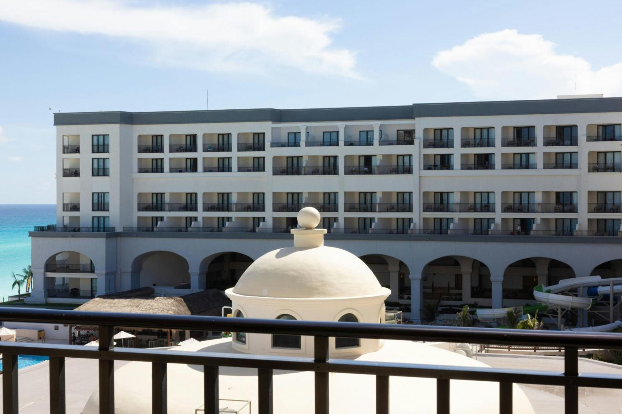 Partial Ocean View Room